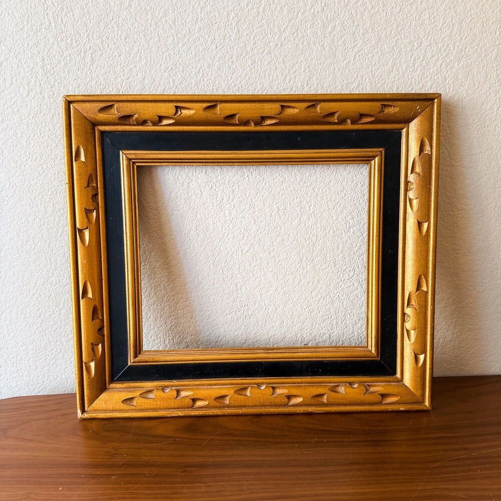 Vintage Hand Carved Wood Picture Frame Gold Black Ornate 17x15 Fits 9x11